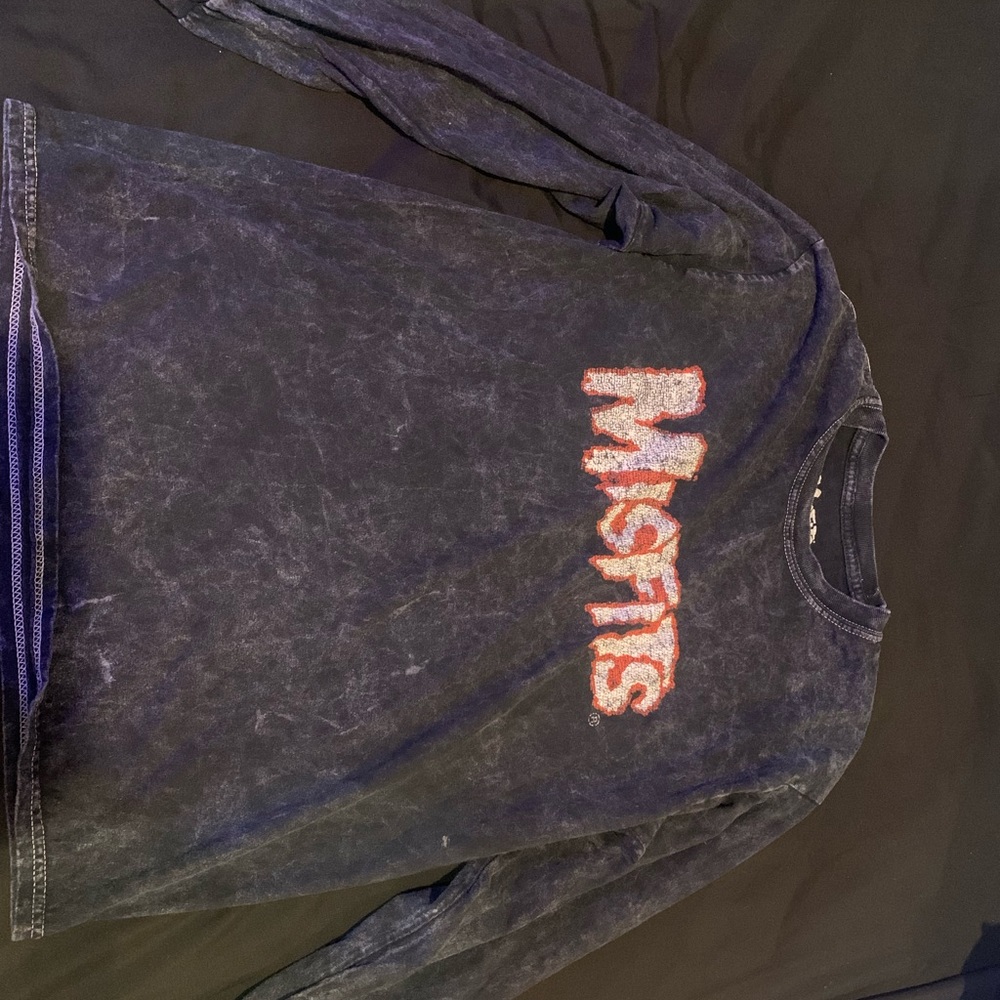 Misfit Long sleeve acid wash/marble